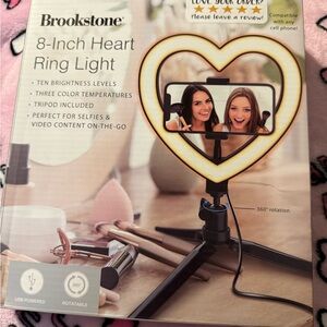 Brookstone 8-Inch Heart Ring Light - Black